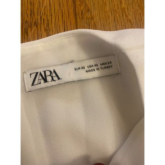Zara Womens White Pleated Short Sleeve Mini Dress With Back Zipper Closure sz xs - Picture 7 of 9